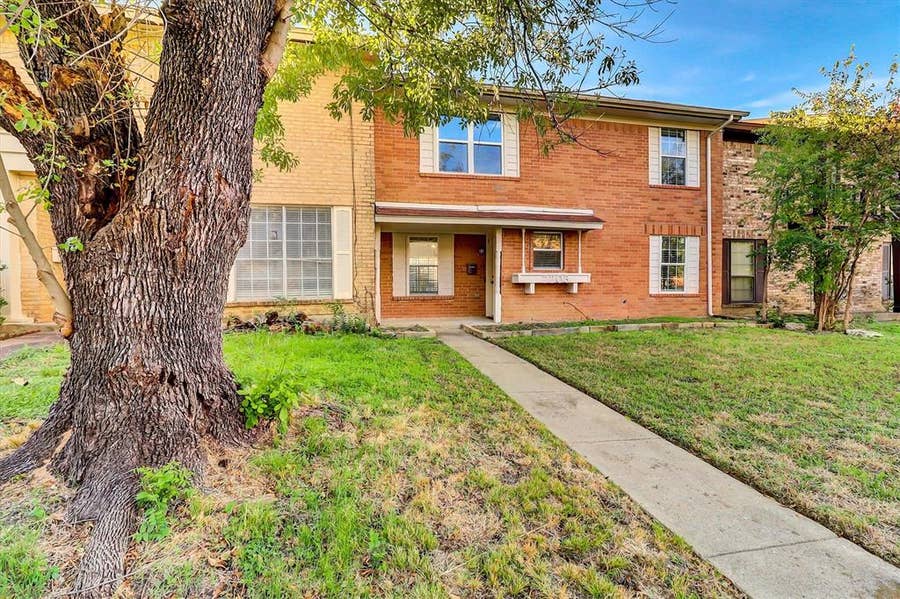 Property photo for 2203 Sheraton Drive, Carrollton, TX