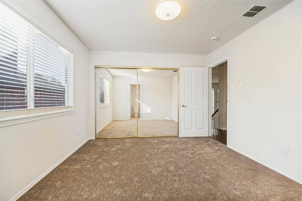 3115 Sara Drive, Rowlett, TX 75088 3115 Sara Drive, Rowlett, TX 75088