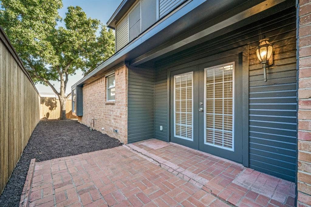 3115 Sara Drive, Rowlett, TX 75088 3115 Sara Drive, Rowlett, TX 75088
