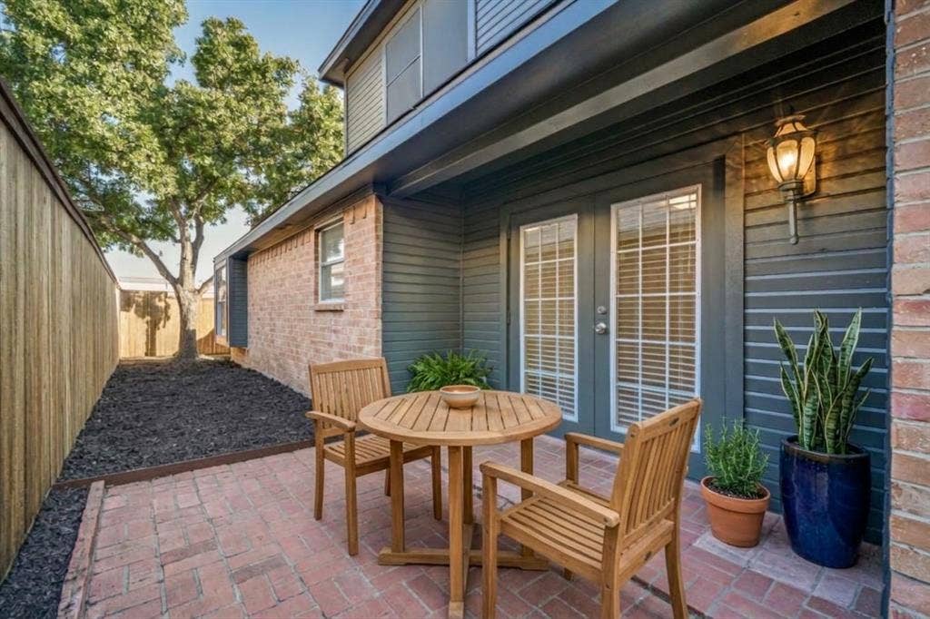 3115 Sara Drive, Rowlett, TX 75088 This picture has been virtually staged.