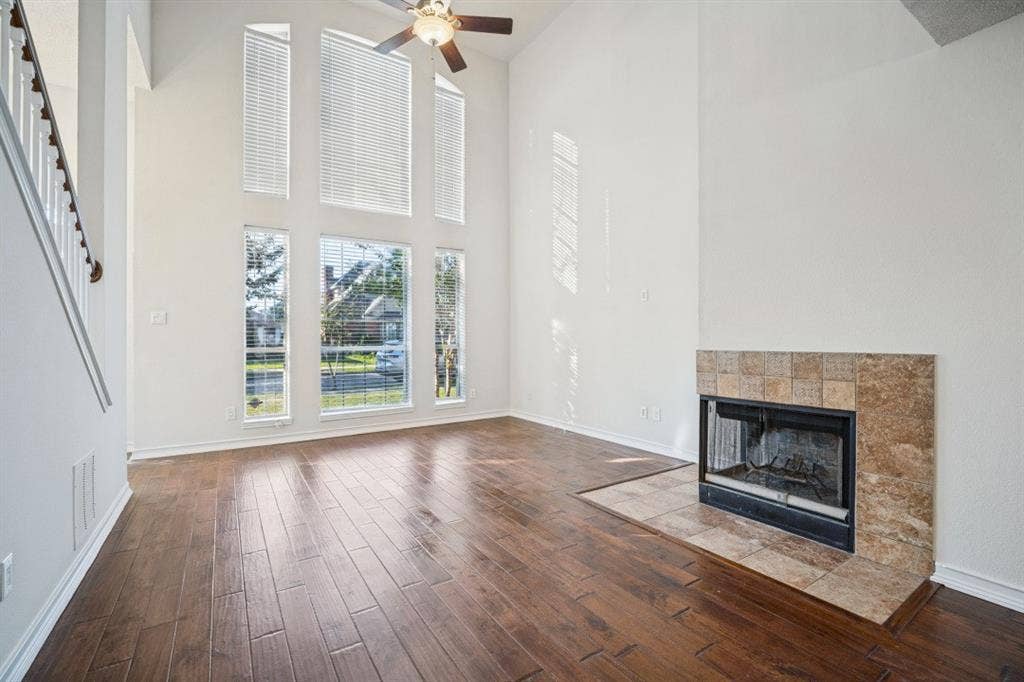 3115 Sara Drive, Rowlett, TX 75088 3115 Sara Drive, Rowlett, TX 75088