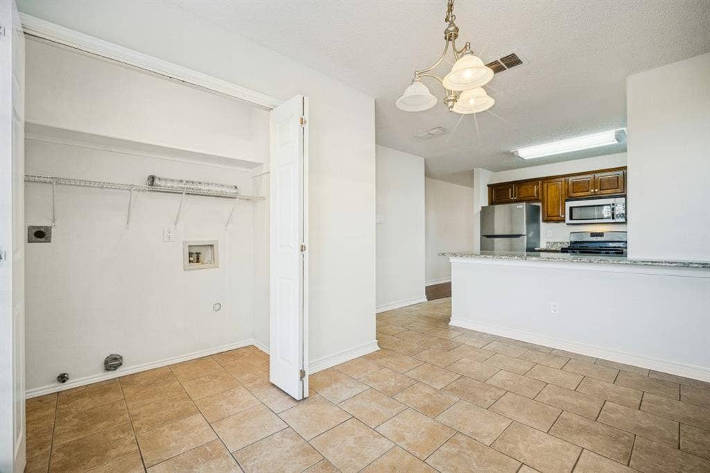 3115 Sara Drive, Rowlett, TX 75088 3115 Sara Drive, Rowlett, TX 75088