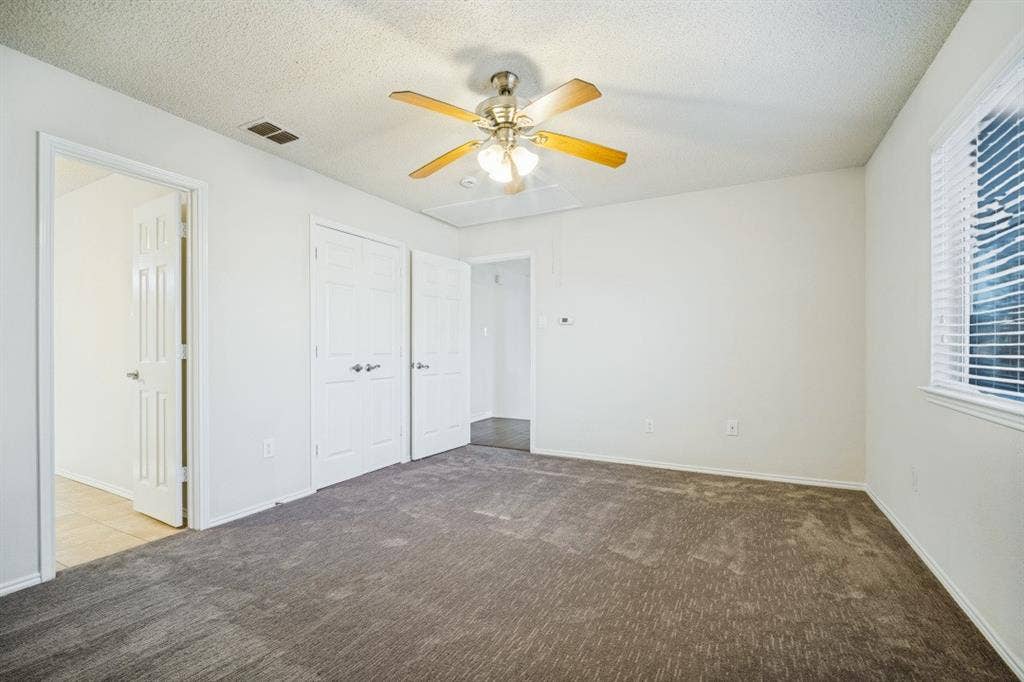 3115 Sara Drive, Rowlett, TX 75088 3115 Sara Drive, Rowlett, TX 75088
