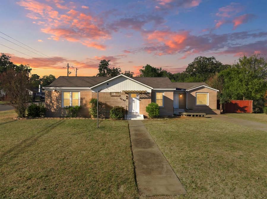 Property photo for 3204 N 31st Street, Waco, TX