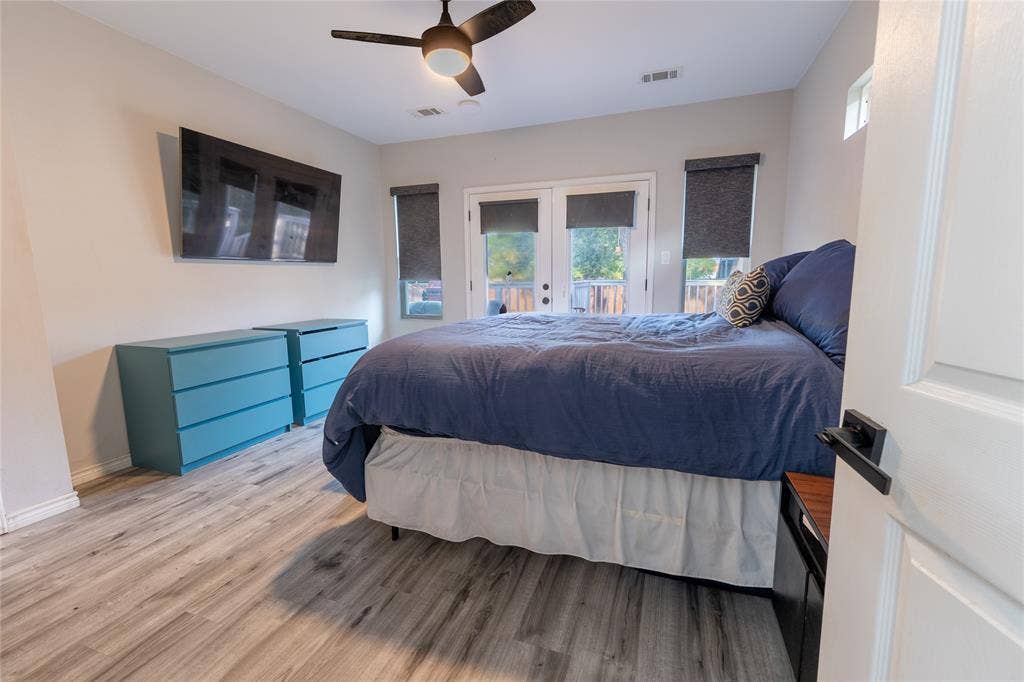 608 N Edgefield Avenue, Dallas, TX 75208 608 N Edgefield Avenue, Dallas, TX 75208