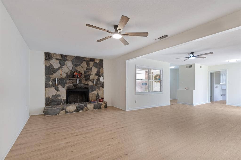 1734 Glen Key Street, Grand Prairie, TX 75051 1734 Glen Key Street, Grand Prairie, TX 75051
