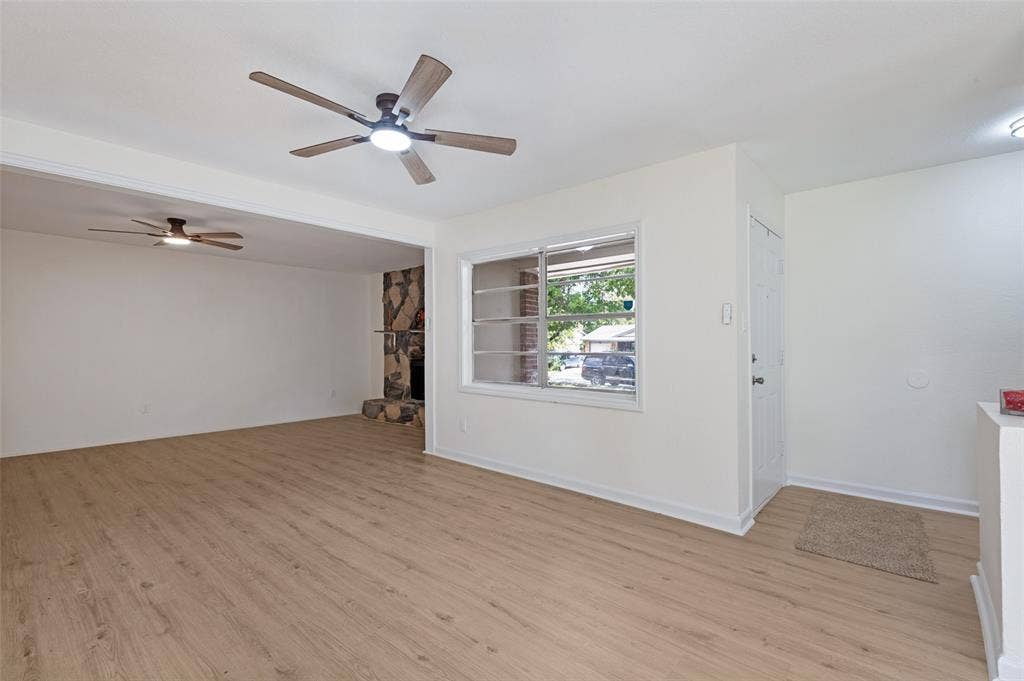 1734 Glen Key Street, Grand Prairie, TX 75051 1734 Glen Key Street, Grand Prairie, TX 75051