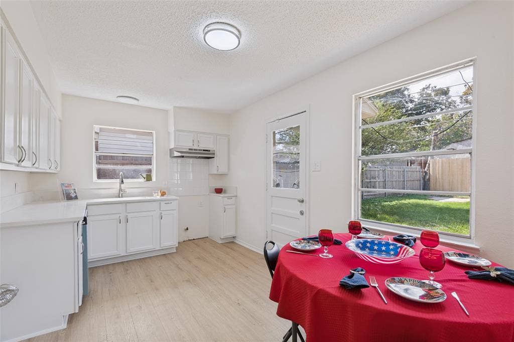 1734 Glen Key Street, Grand Prairie, TX 75051 1734 Glen Key Street, Grand Prairie, TX 75051