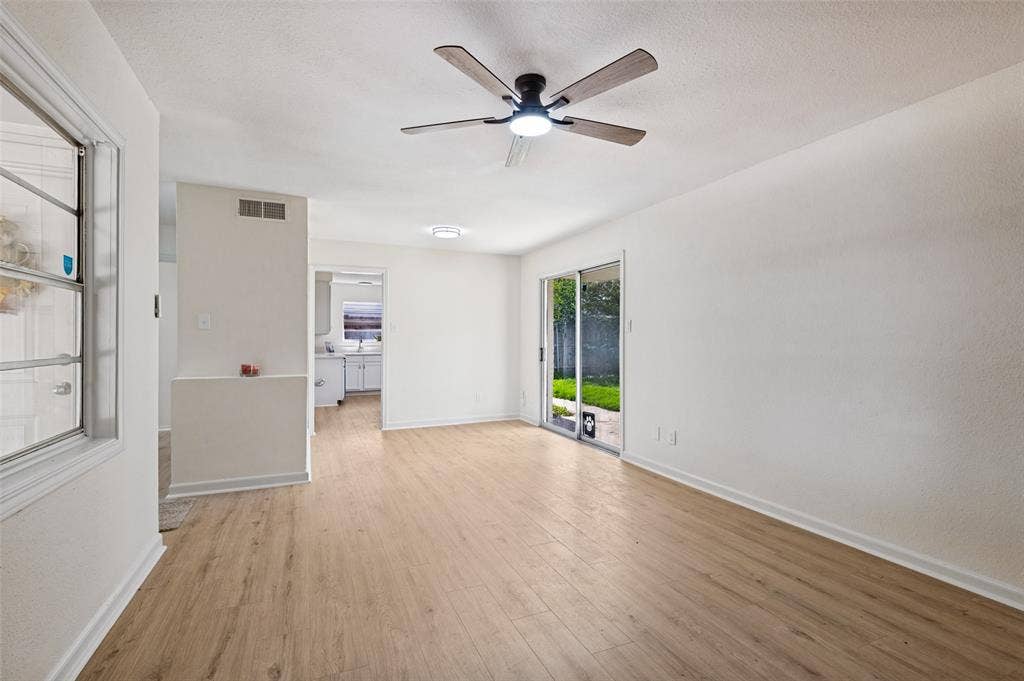 1734 Glen Key Street, Grand Prairie, TX 75051 1734 Glen Key Street, Grand Prairie, TX 75051