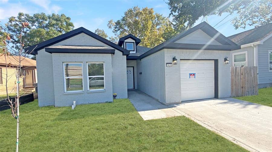 Property photo for 3826 Holmes Street, Dallas, TX