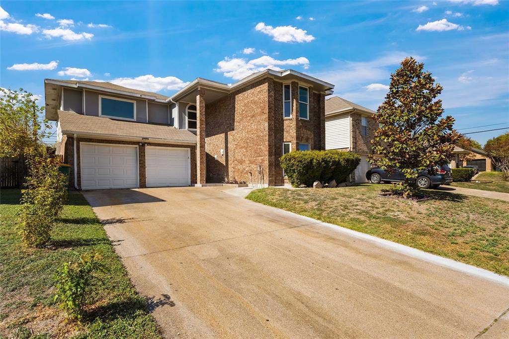 702 Bishop Street, Cedar Hill, TX 75104 702 Bishop Street, Cedar Hill, TX 75104