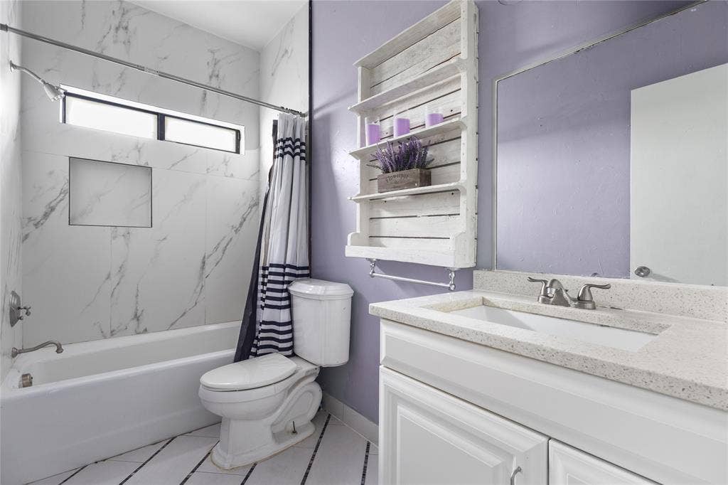 702 Bishop Street, Cedar Hill, TX 75104 702 Bishop Street, Cedar Hill, TX 75104