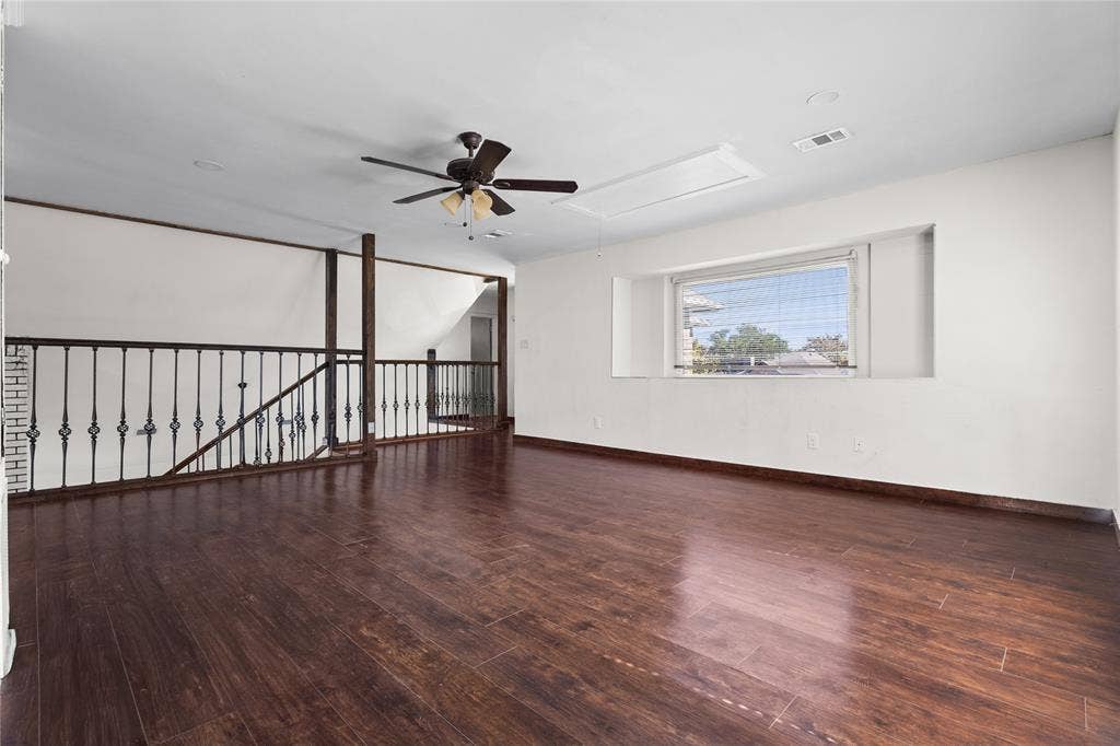 702 Bishop Street, Cedar Hill, TX 75104 702 Bishop Street, Cedar Hill, TX 75104