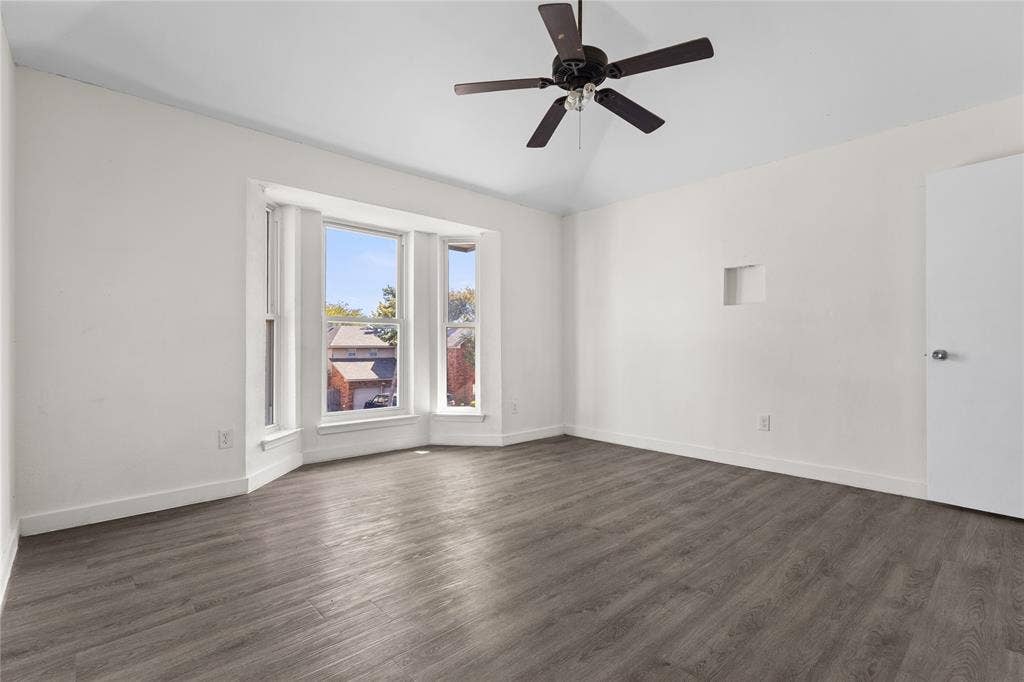 702 Bishop Street, Cedar Hill, TX 75104 702 Bishop Street, Cedar Hill, TX 75104