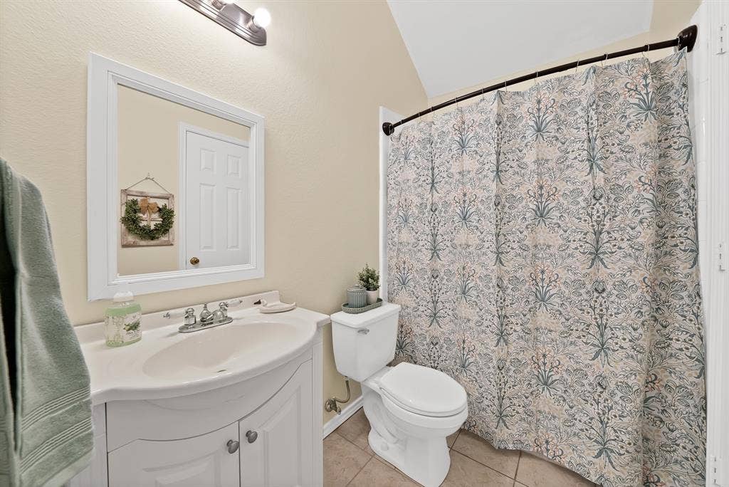 4312 Still Meadow Court, Grand Prairie, TX 75052 4312 Still Meadow Court, Grand Prairie, TX 75052