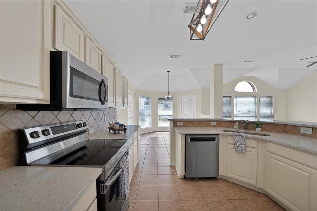 4312 Still Meadow Court, Grand Prairie, TX 75052 4312 Still Meadow Court, Grand Prairie, TX 75052