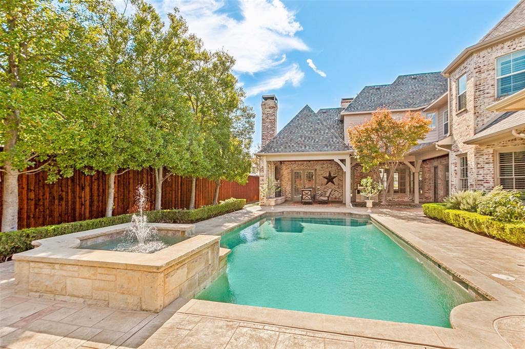 6467 Orchid Lane, Dallas, TX 75230 Dive in and enjoy!