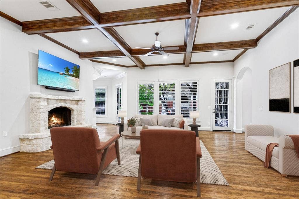 6467 Orchid Lane, Dallas, TX 75230 The Family Room also offers great views and access to the outdoor living area and pool!