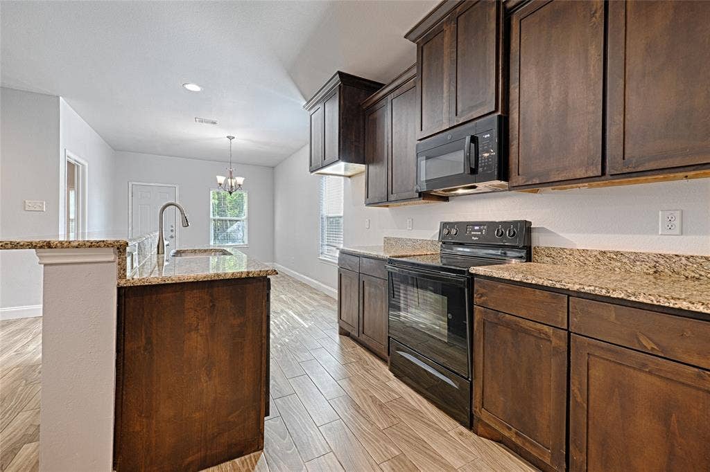 1903 Morgan Street, Greenville, TX 75401 1903 Morgan Street, Greenville, TX 75401