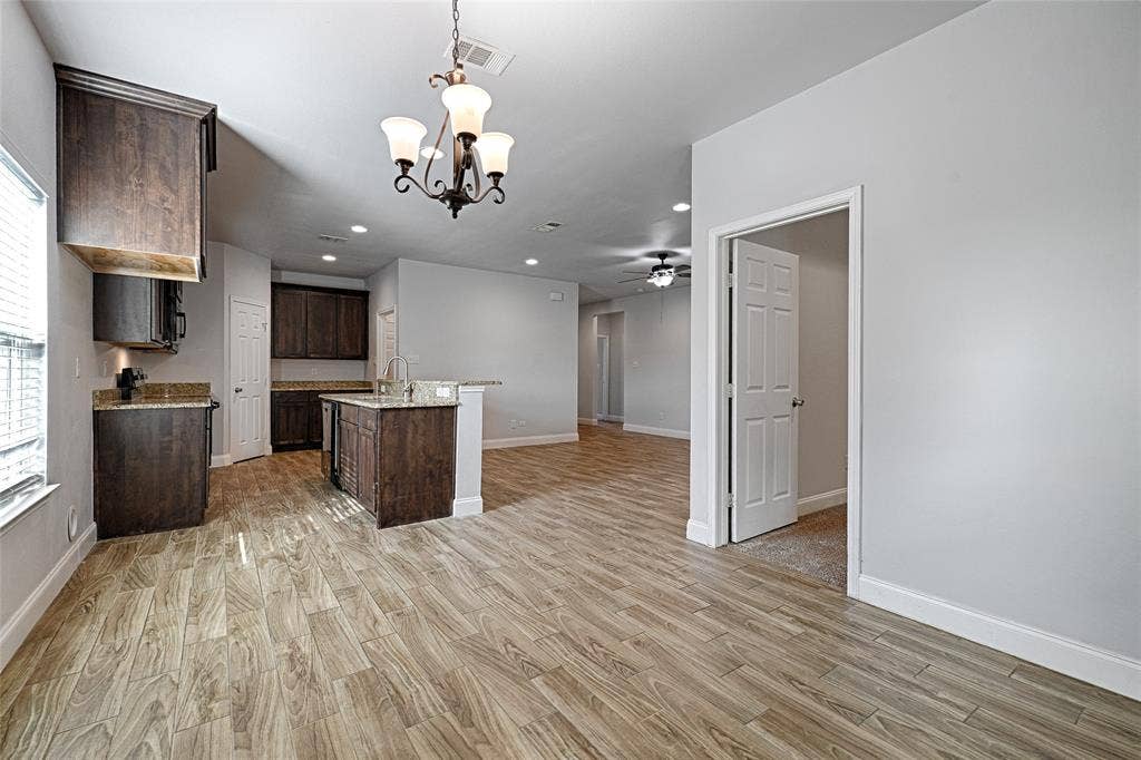 1903 Morgan Street, Greenville, TX 75401 1903 Morgan Street, Greenville, TX 75401