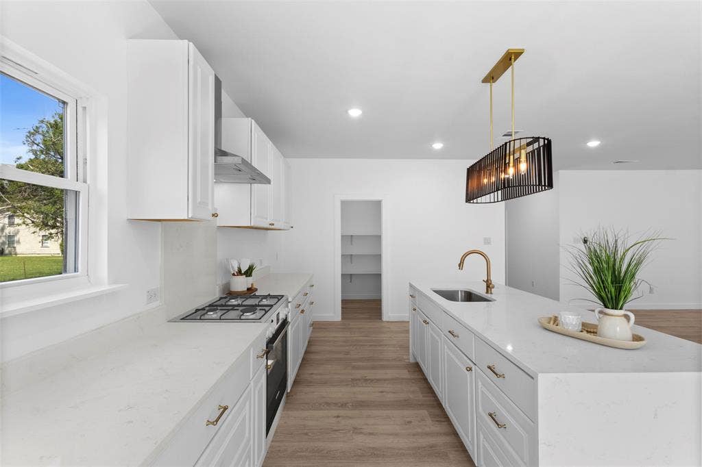 4406 S Ottawa Road, Dallas, TX 75212 4406 S Ottawa Road, Dallas, TX 75212