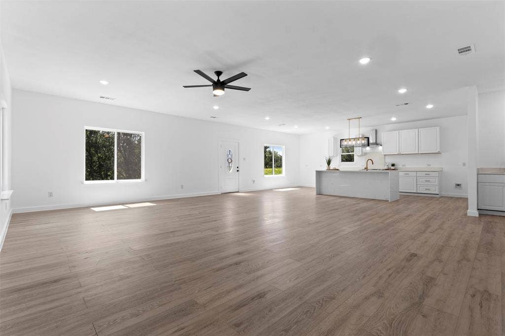 4406 S Ottawa Road, Dallas, TX 75212 4406 S Ottawa Road, Dallas, TX 75212