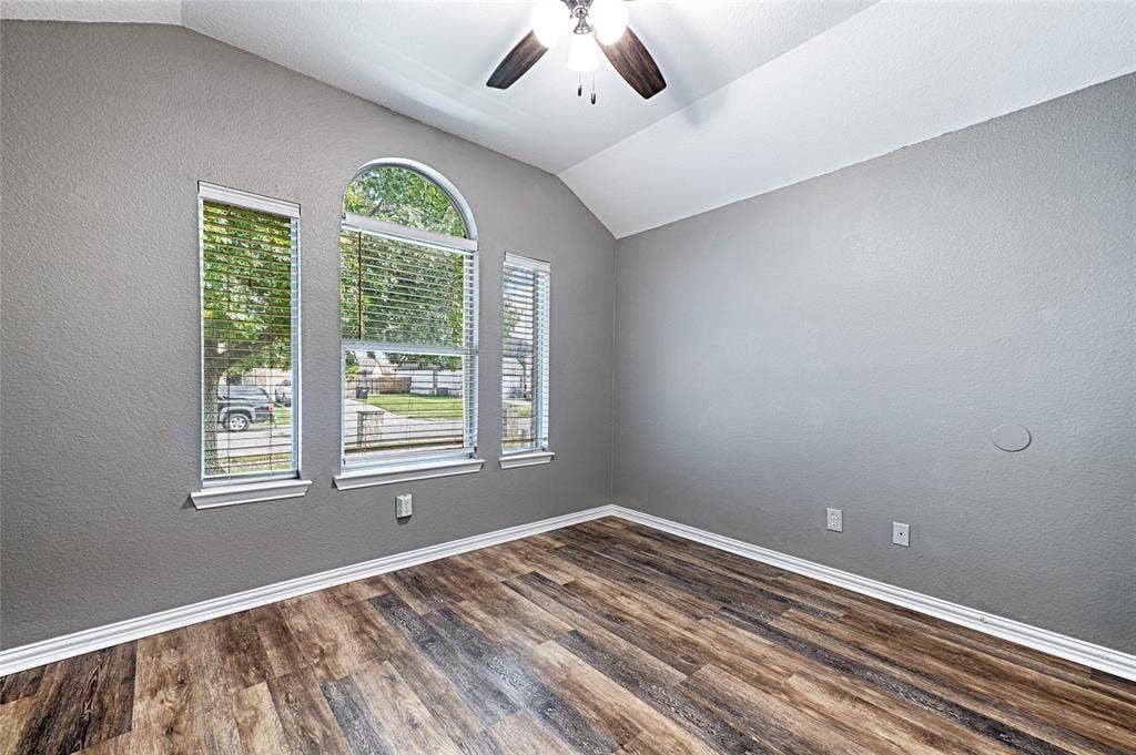 8832 Kiowa Drive, Greenville, TX 75402 8832 Kiowa Drive, Greenville, TX 75402