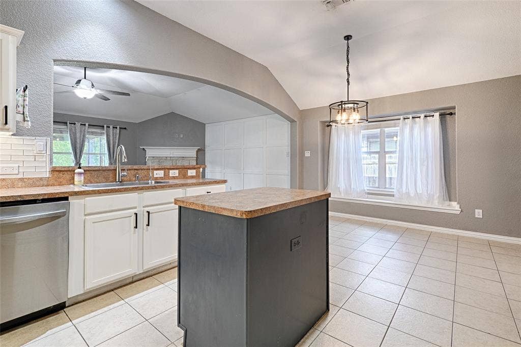 8832 Kiowa Drive, Greenville, TX 75402 8832 Kiowa Drive, Greenville, TX 75402