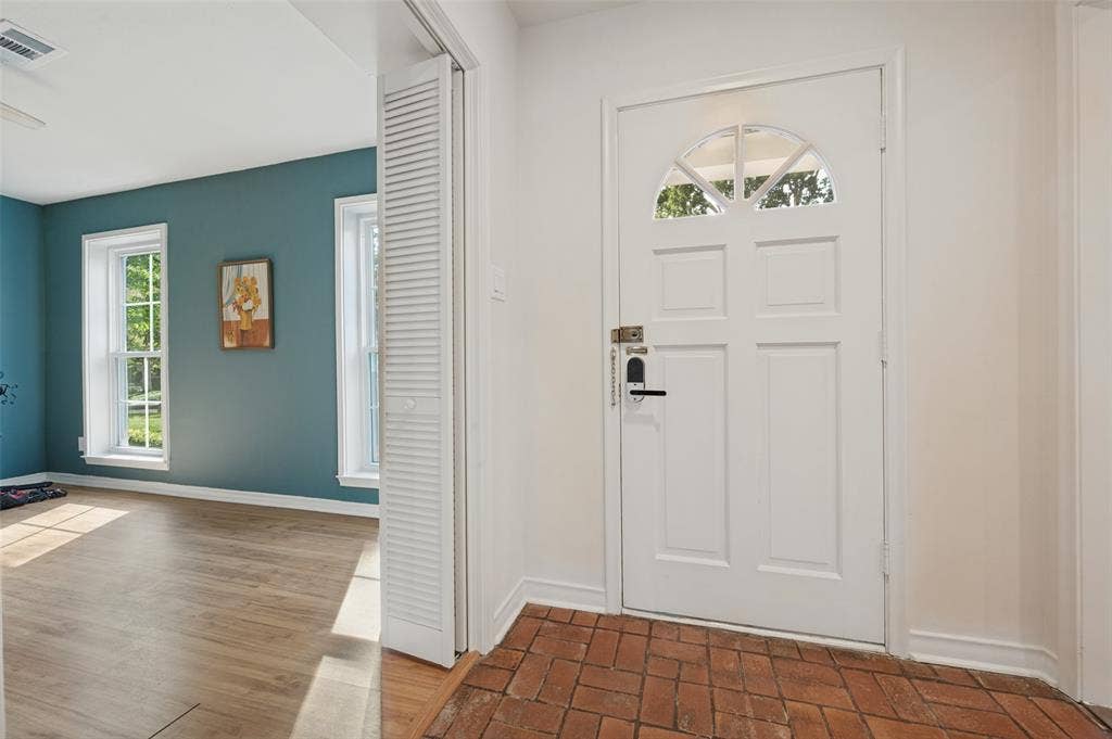 2821 Millwood Drive, Farmers Branch, TX 75234 2821 Millwood Drive, Farmers Branch, TX 75234