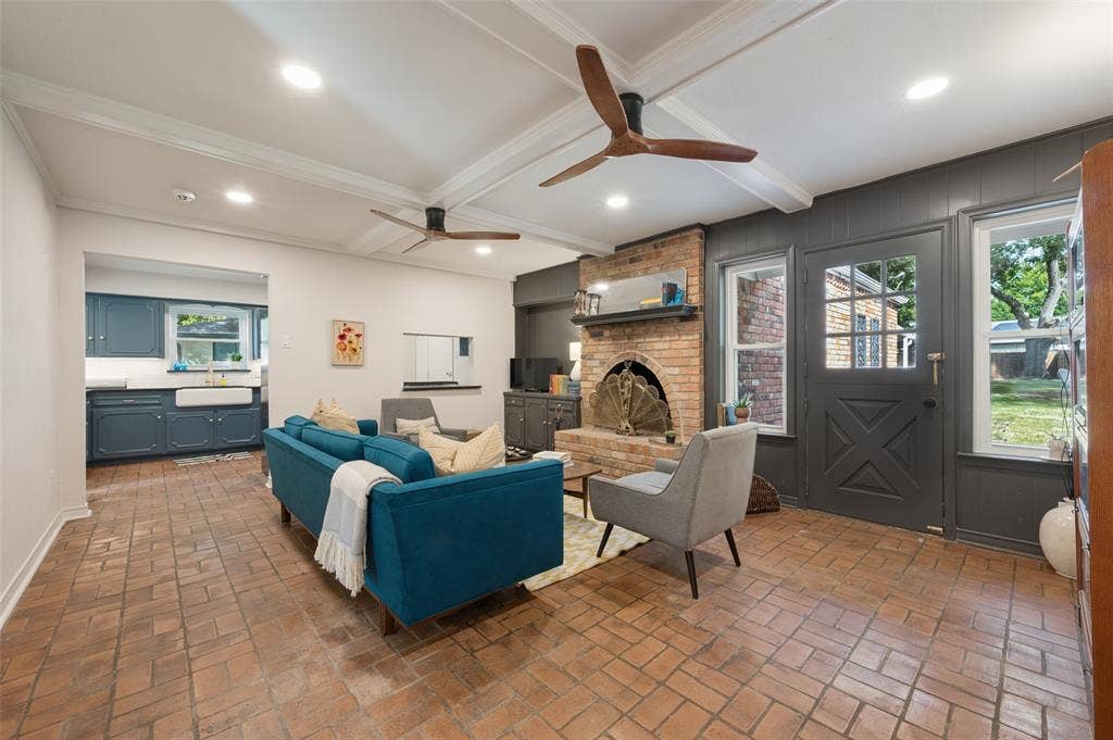 2821 Millwood Drive, Farmers Branch, TX 75234 2821 Millwood Drive, Farmers Branch, TX 75234