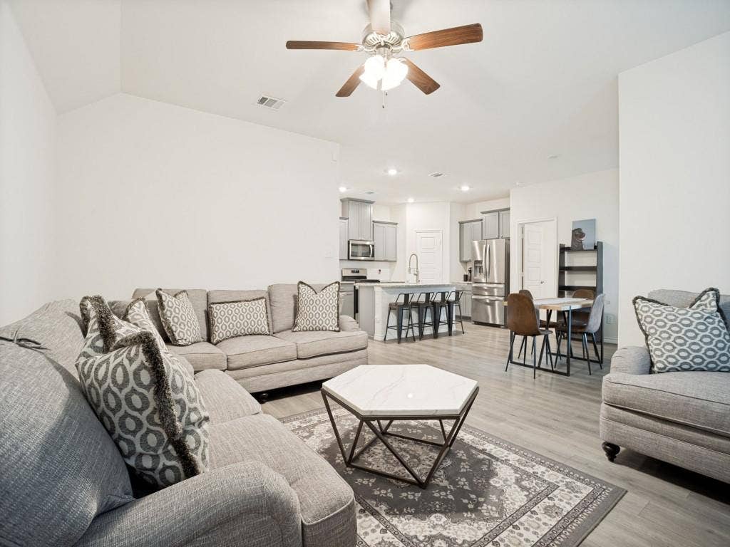 2008 Chisos Court, Princeton, TX 75407 2008 Chisos Court, Princeton, TX 75407