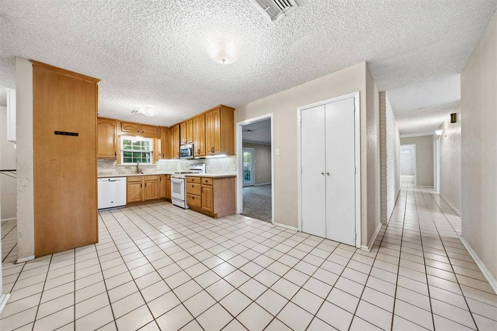 266 Rockford Road, Woodway, TX 76712 266 Rockford Road, Woodway, TX 76712