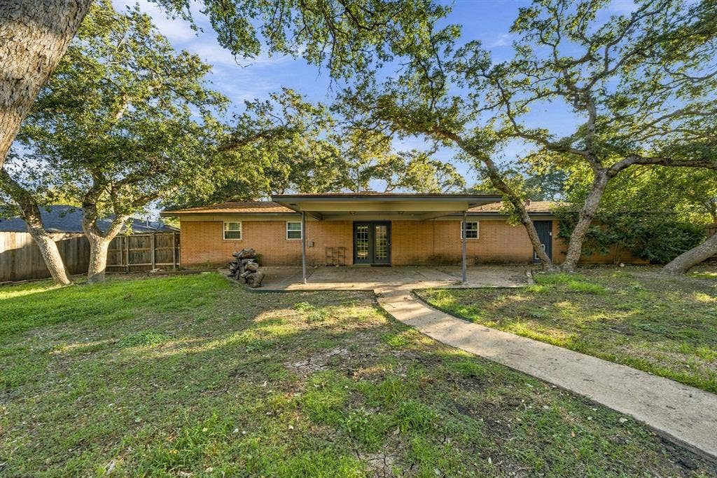 266 Rockford Road, Woodway, TX 76712 266 Rockford Road, Woodway, TX 76712
