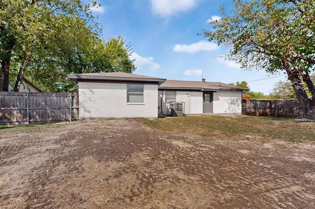 2978 Joanna Drive, Farmers Branch, TX 75234 2978 Joanna Drive, Farmers Branch, TX 75234