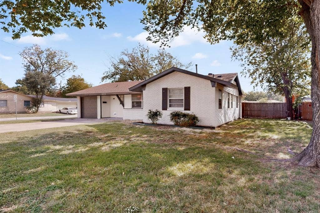 2978 Joanna Drive, Farmers Branch, TX 75234 2978 Joanna Drive, Farmers Branch, TX 75234