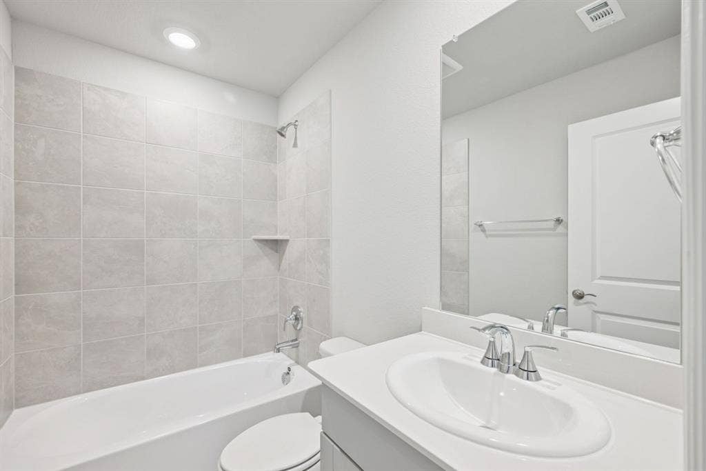 Photo is not of the actual home, but is an inspirational photo of builder’s model home and may depict options, furnishings, and/or decorator features that are not included.