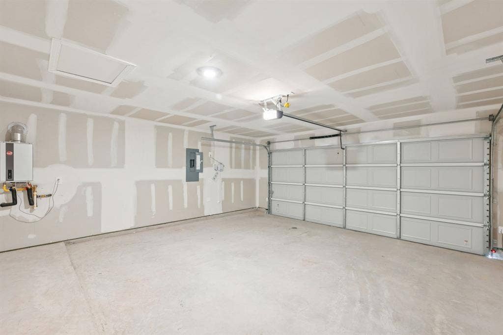 Photo is not of the actual home, but is an inspirational photo of builder’s model home and may depict options, furnishings, and/or decorator features that are not included.