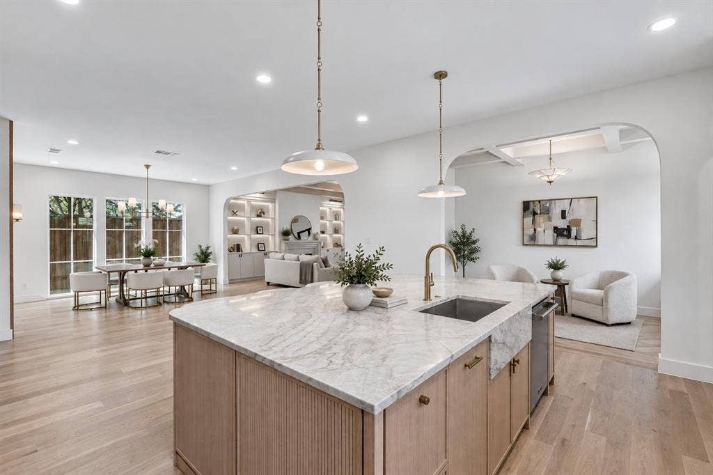 8723 Forest Hills Boulevard, Dallas, TX 75218 8723 Forest Hills Boulevard, Dallas, TX 75218