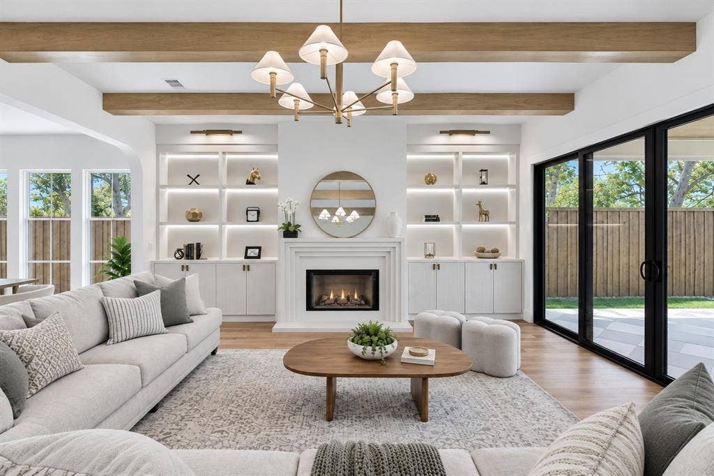 8723 Forest Hills Boulevard, Dallas, TX 75218 8723 Forest Hills Boulevard, Dallas, TX 75218