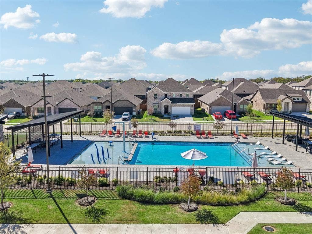 13101 Sugarberry Mews, Rowlett, TX 75089