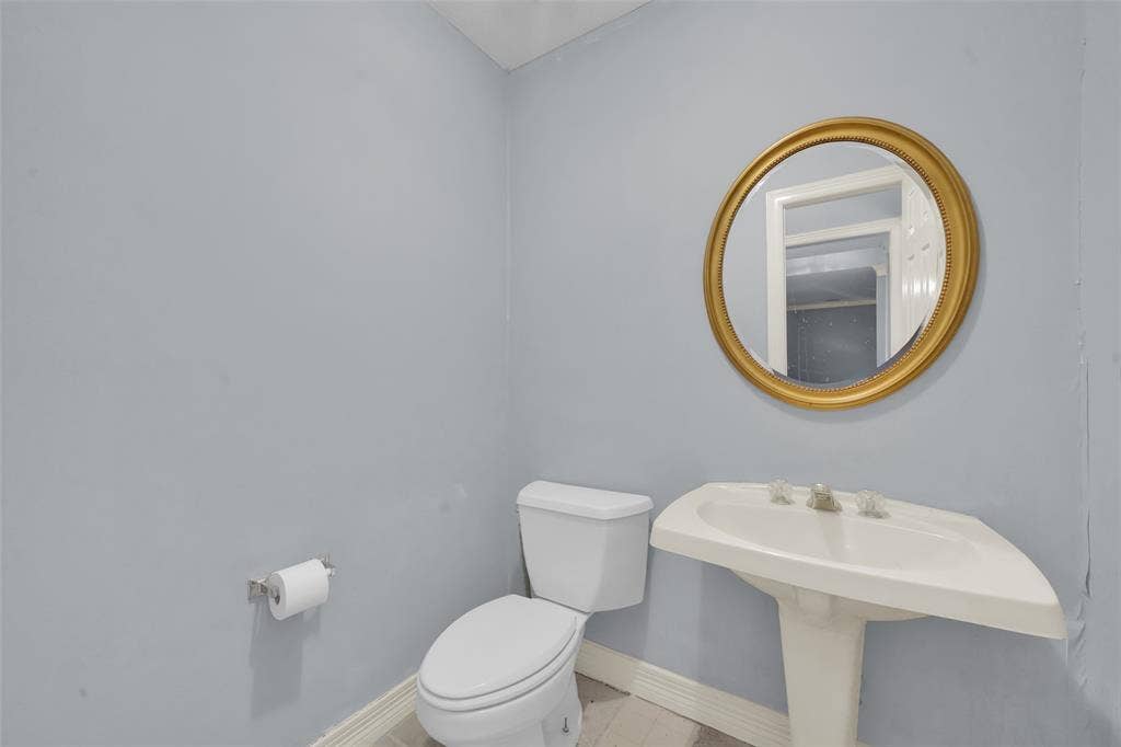 2107 Woodbury Place, Richardson, TX 75082