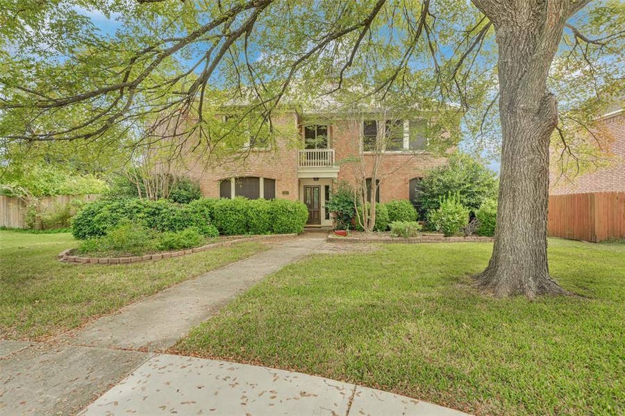 Property photo for 2107 Woodbury Place, Richardson, TX