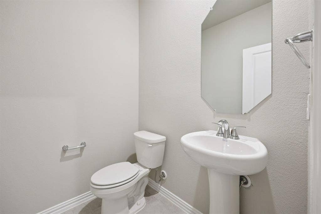 1125 Windflower Drive, Princeton, TX 75407 Photo is not of the actual home, but is an inspirational photo of builder’s model home and may depict options, furnishings, and/or decorator features that are not included.