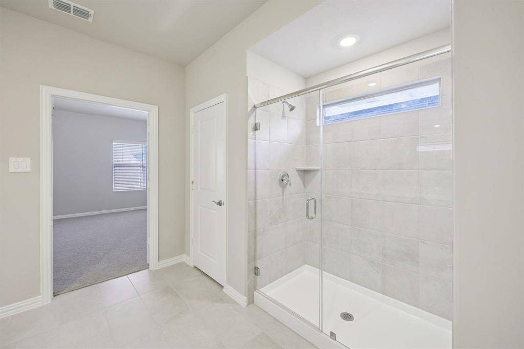 1125 Windflower Drive, Princeton, TX 75407 Photo is not of the actual home, but is an inspirational photo of builder’s model home and may depict options, furnishings, and/or decorator features that are not included.