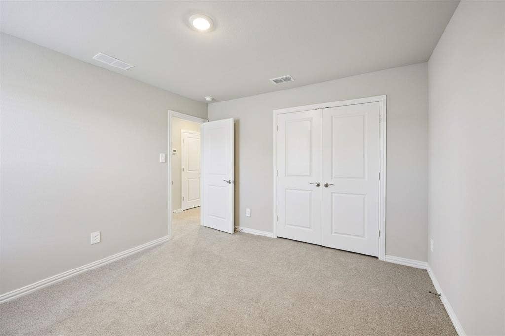 1125 Windflower Drive, Princeton, TX 75407 Photo is not of the actual home, but is an inspirational photo of builder’s model home and may depict options, furnishings, and/or decorator features that are not included.