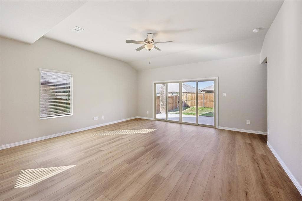 1125 Windflower Drive, Princeton, TX 75407 Photo is not of the actual home, but is an inspirational photo of builder’s model home and may depict options, furnishings, and/or decorator features that are not included.