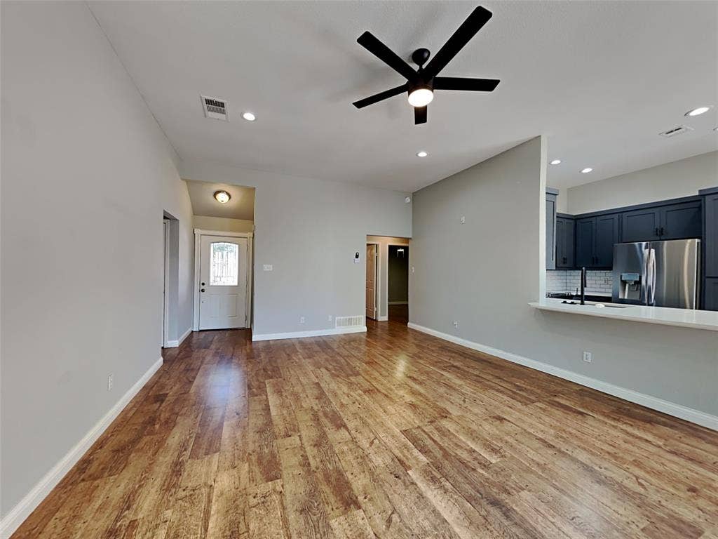 250 Pinyon Lane, Coppell, TX 75019 250 Pinyon Lane, Coppell, TX 75019