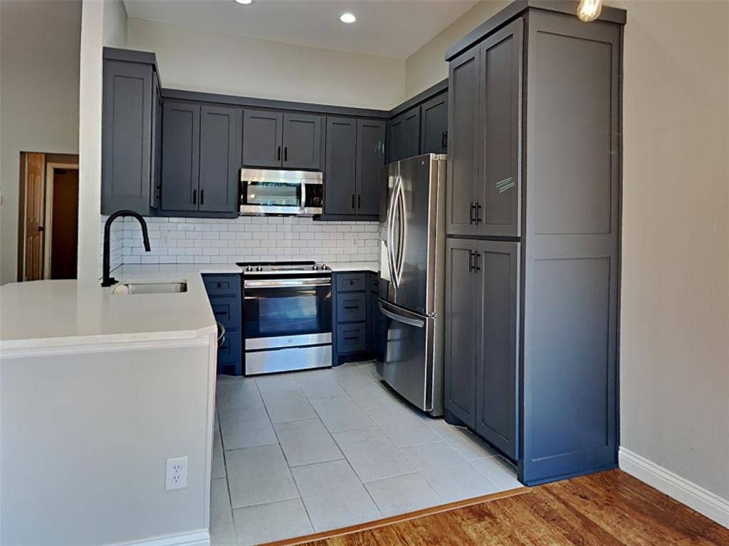 250 Pinyon Lane, Coppell, TX 75019 250 Pinyon Lane, Coppell, TX 75019