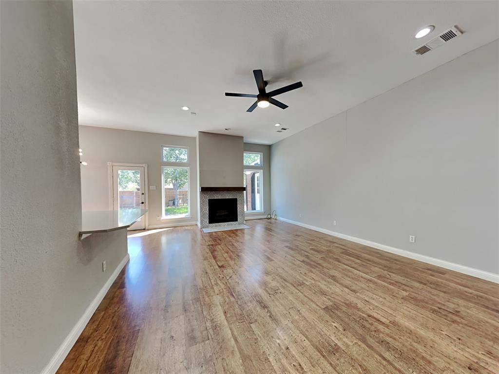 250 Pinyon Lane, Coppell, TX 75019 250 Pinyon Lane, Coppell, TX 75019