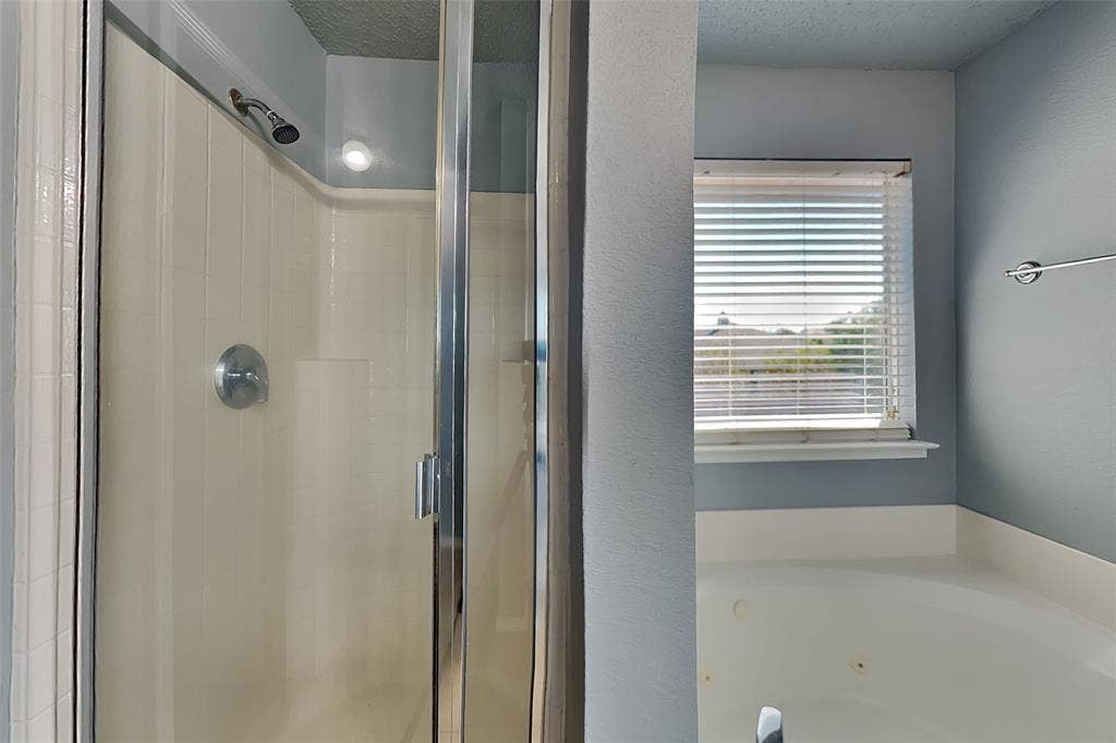 2844 Island Wren Drive, Mesquite, TX 75181 2844 Island Wren Drive, Mesquite, TX 75181